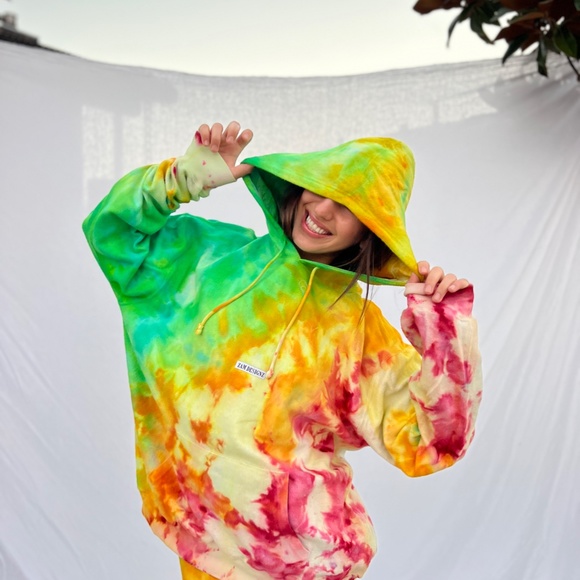 ZAMDESIGNZ sweatshirt - Picture 10 of 10